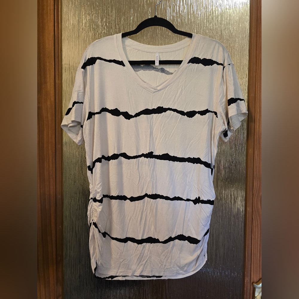 Dollcake Black and White Striped V-Neck Top